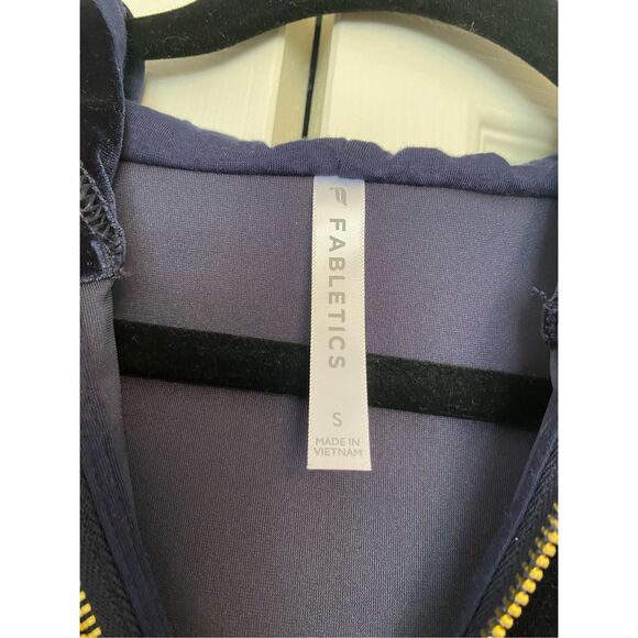 Fabletics NWT Donna Velour Hoodie in Navy Blue, Size Small, MSRP $85 - Picture 4 of 8